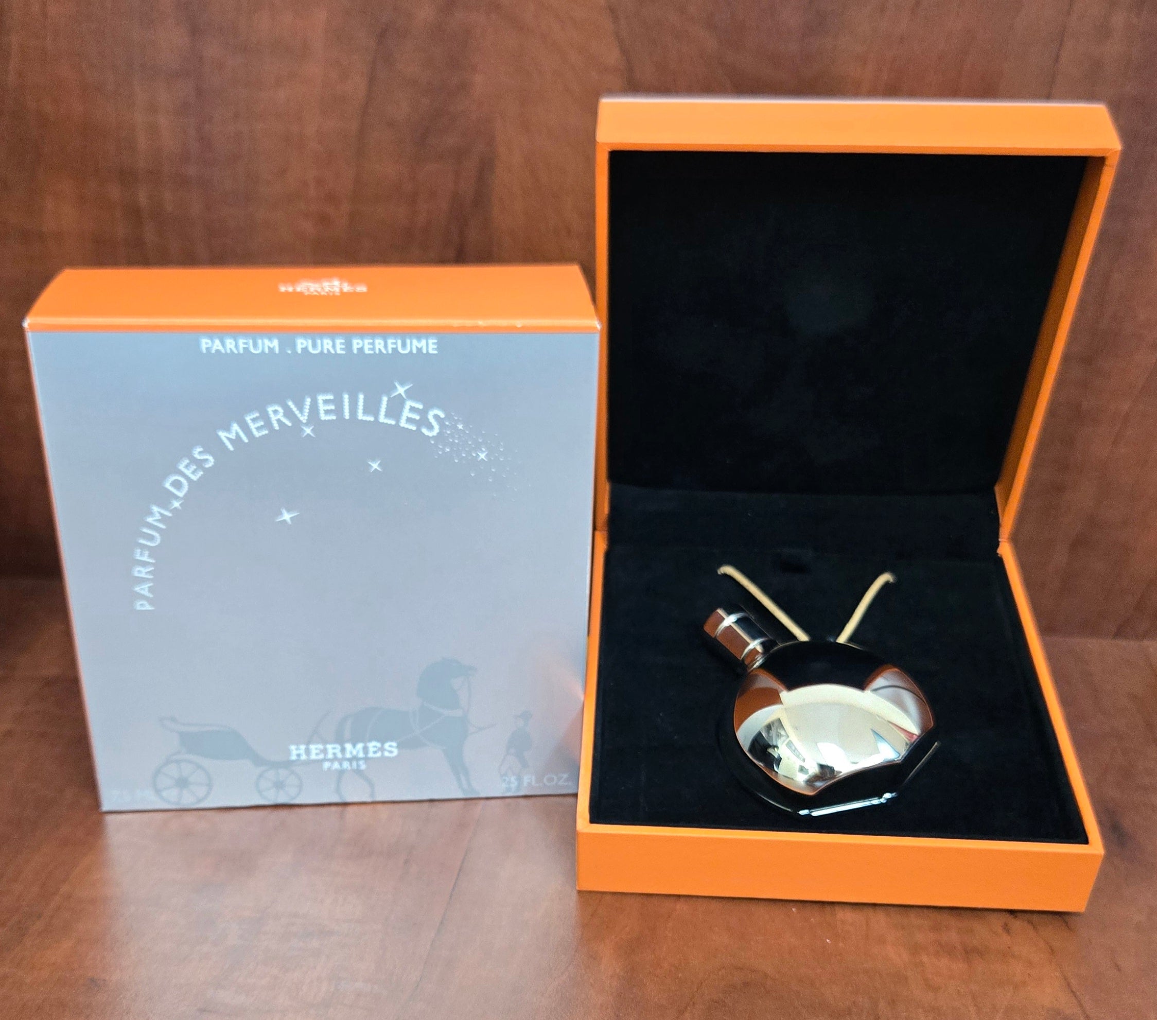 PERFUME DES MERVEILLES 2.5 0z (L)